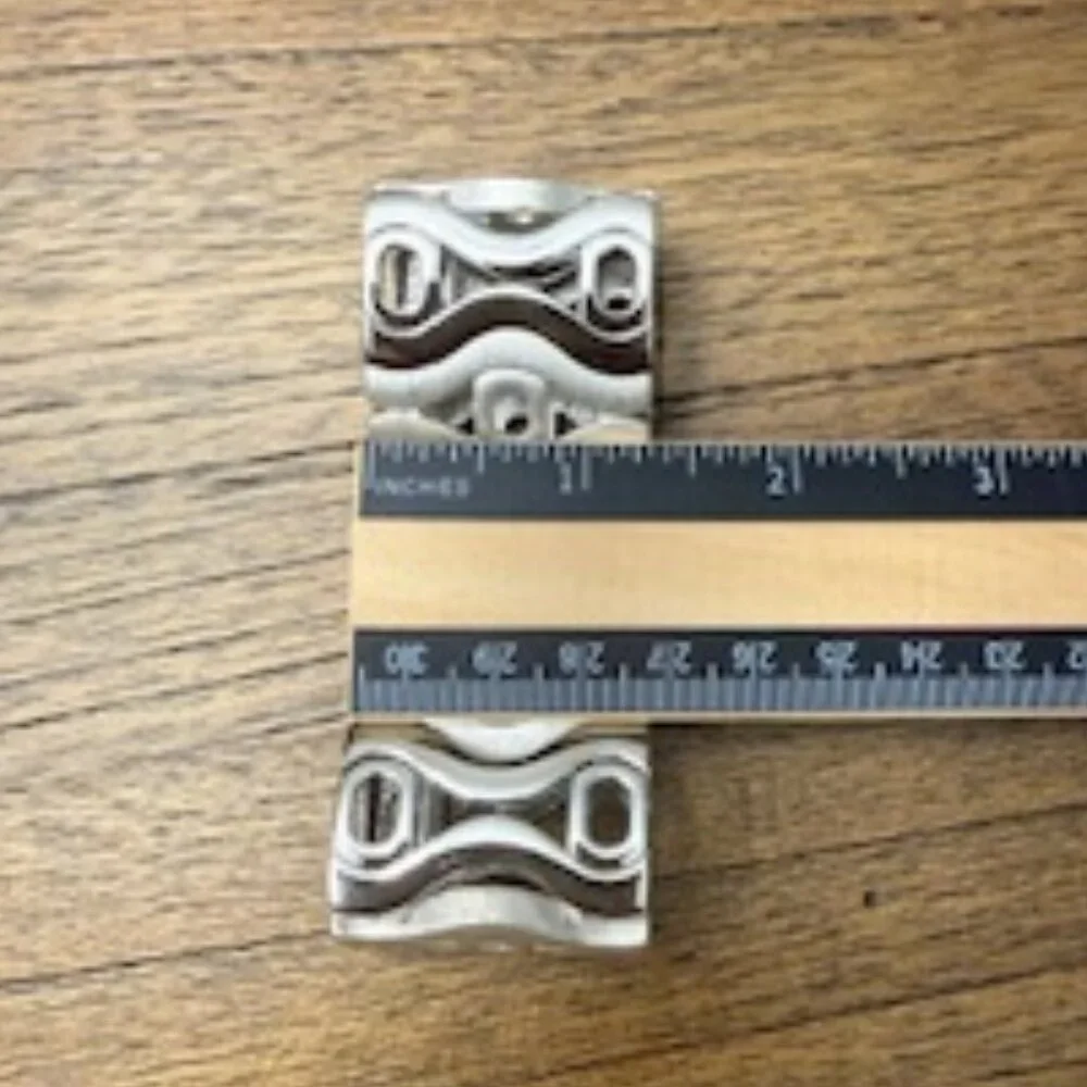 Lia Sophia "HOURGLASS" Stretch Bracelet - Picture 7 of 7